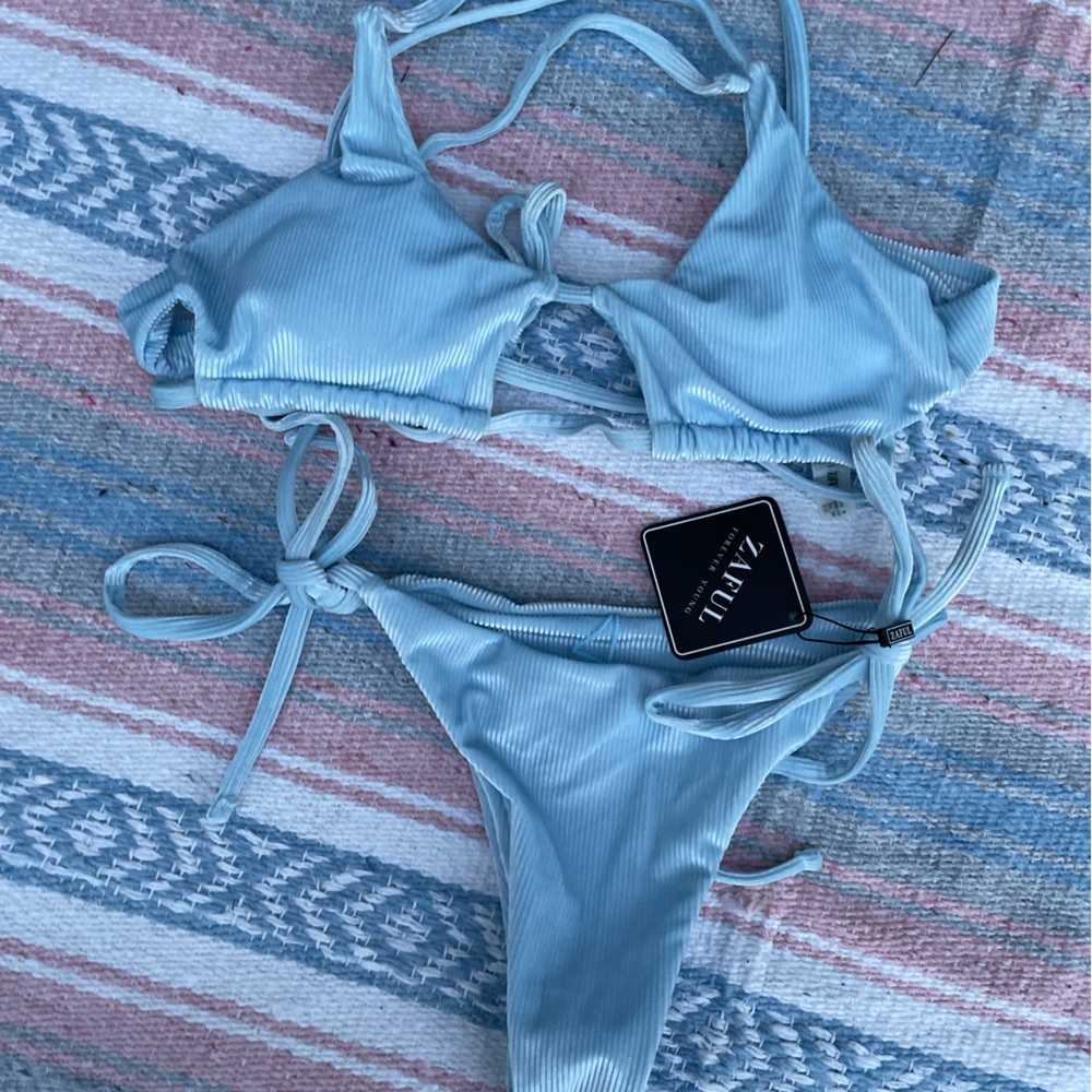 ZAFUL Medium(6) baby blue two piece bikini set